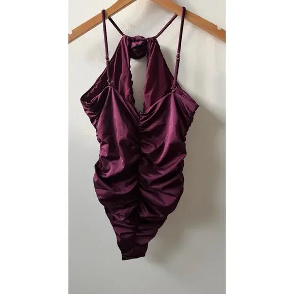 NOIRE SWIMWEAR Plum Flower Ruched One Piece size large brand new - Picture 3 of 6